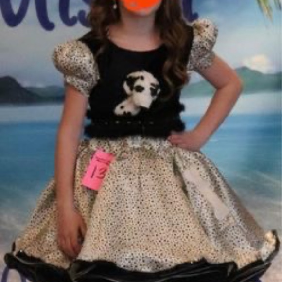 Royal Tog Dress - Picture 1 of 2